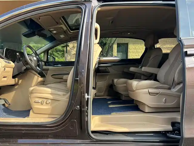 Buick GL8 — миниатюра 18