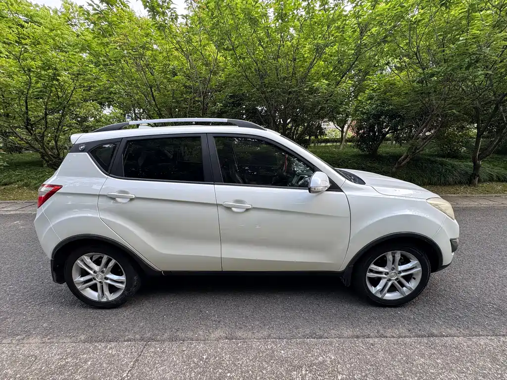 Changan CS35 2015 1.6L MT Luxury IV