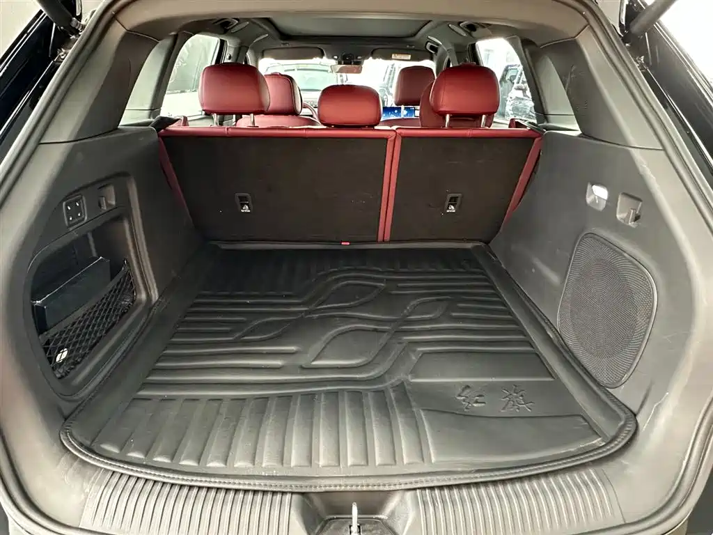 Hongqi Красный флаг HS6 PHEV — миниатюра 18