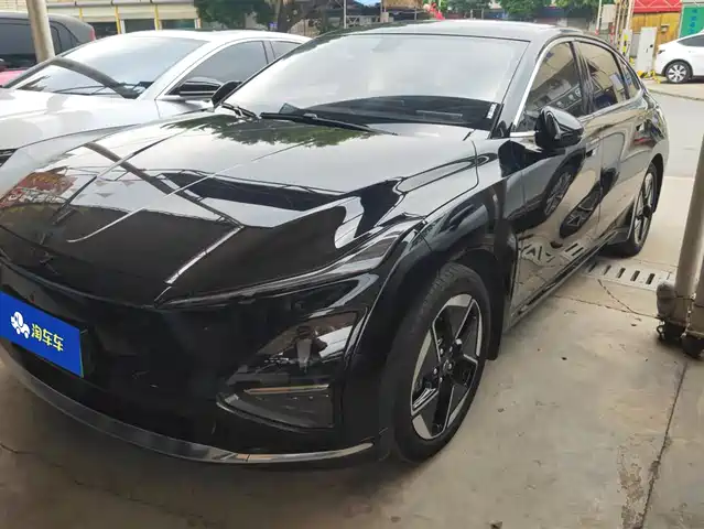 WULING WULING STARLIGHT 2024