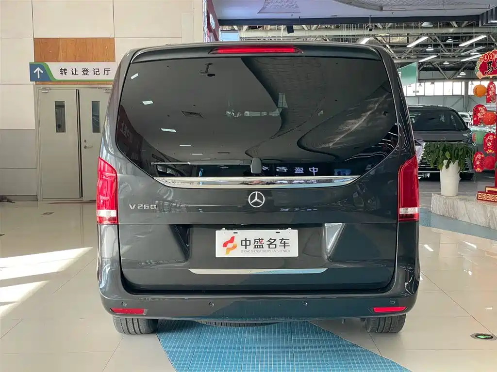 MERCEDES-BENZ V CLASS