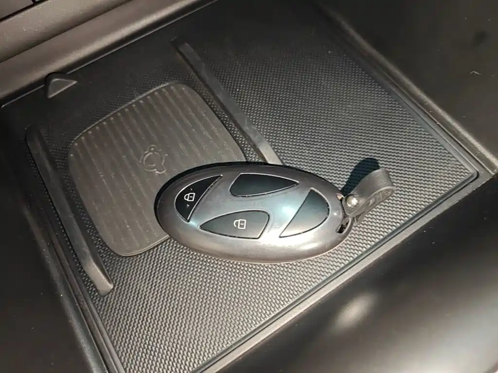 Hyundai Sonata — миниатюра 9
