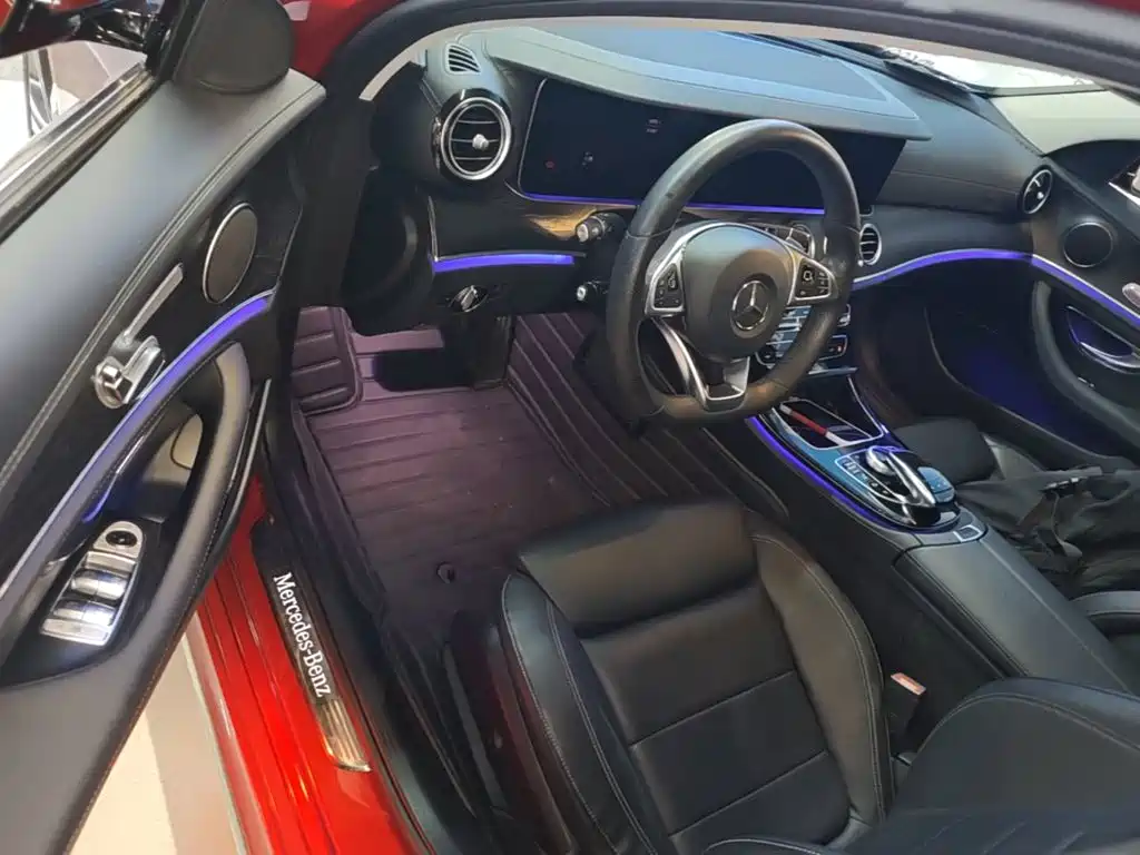 Mercedes-Benz E-Class — миниатюра 16
