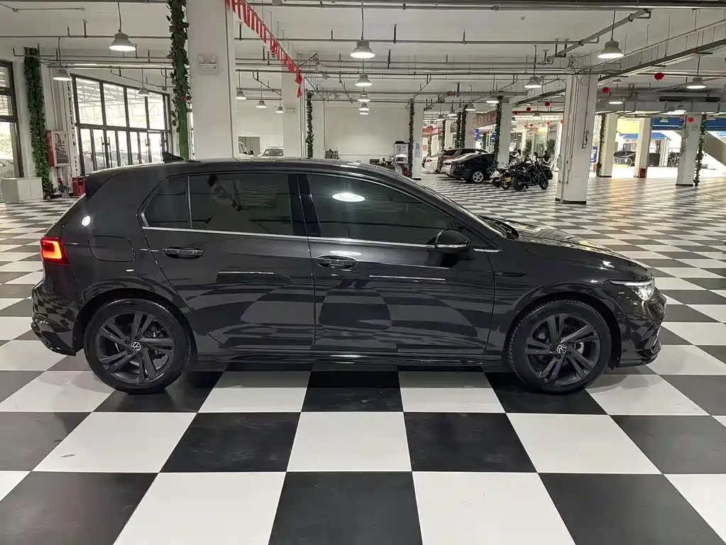 Volkswagen Golf — миниатюра 12