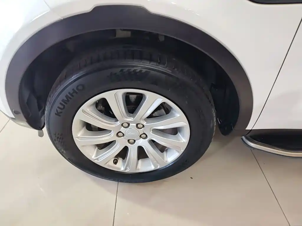 Land Rover Discovery Sport — миниатюра 23