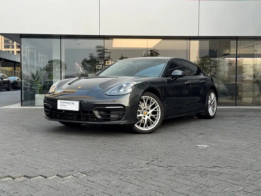 Porsche Panamera 2023