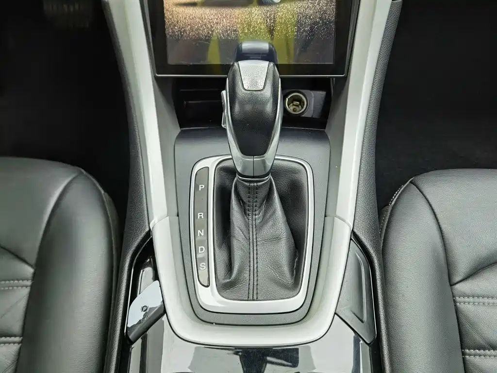 Ford Mondeo — миниатюра 13