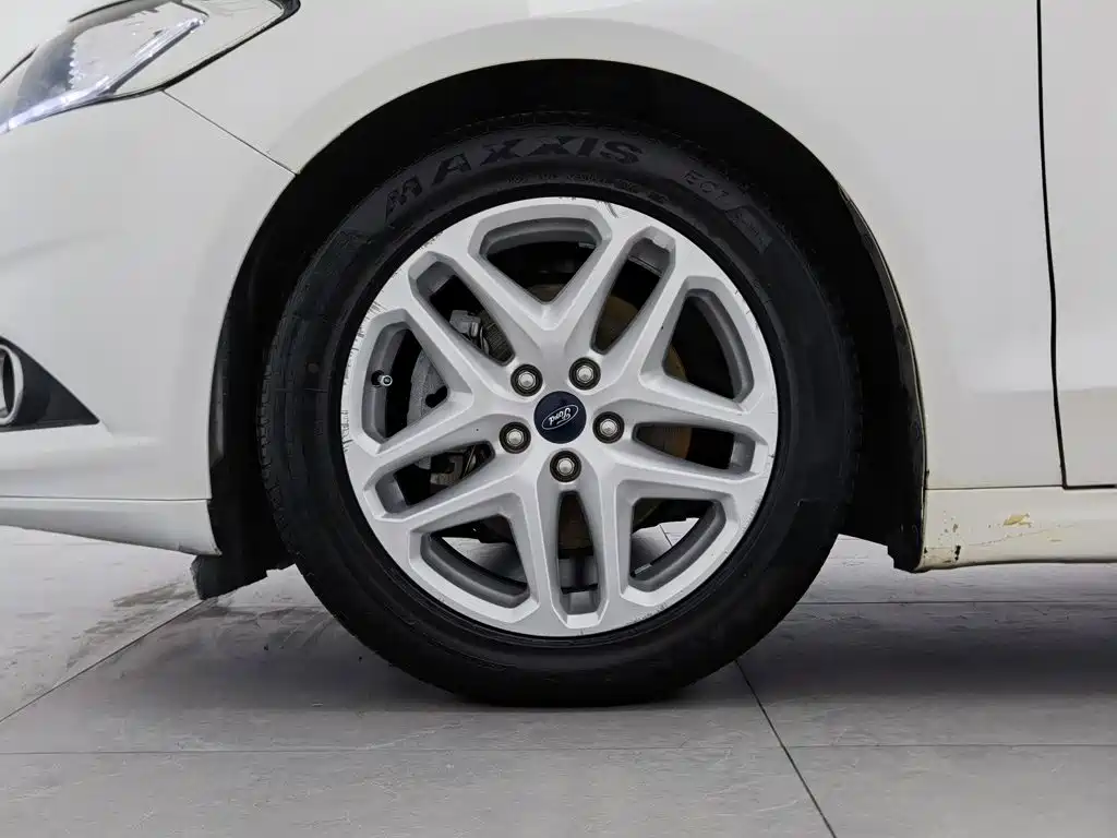 Ford Mondeo — миниатюра 17