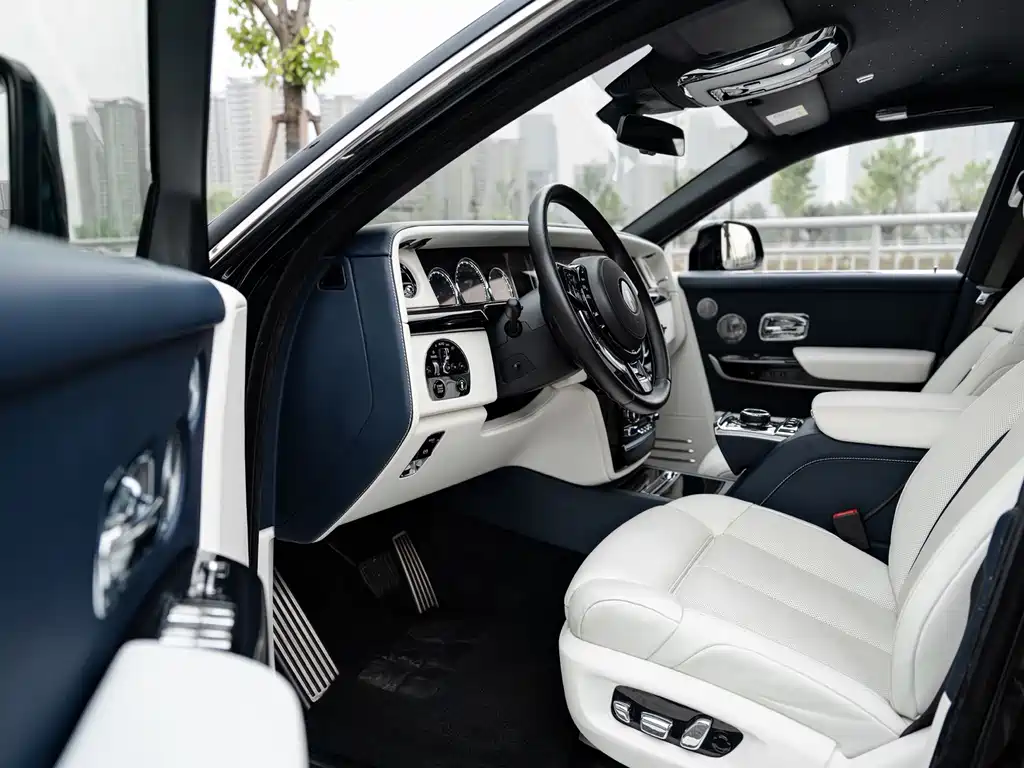 Rolls-Royce Phantom — миниатюра 8