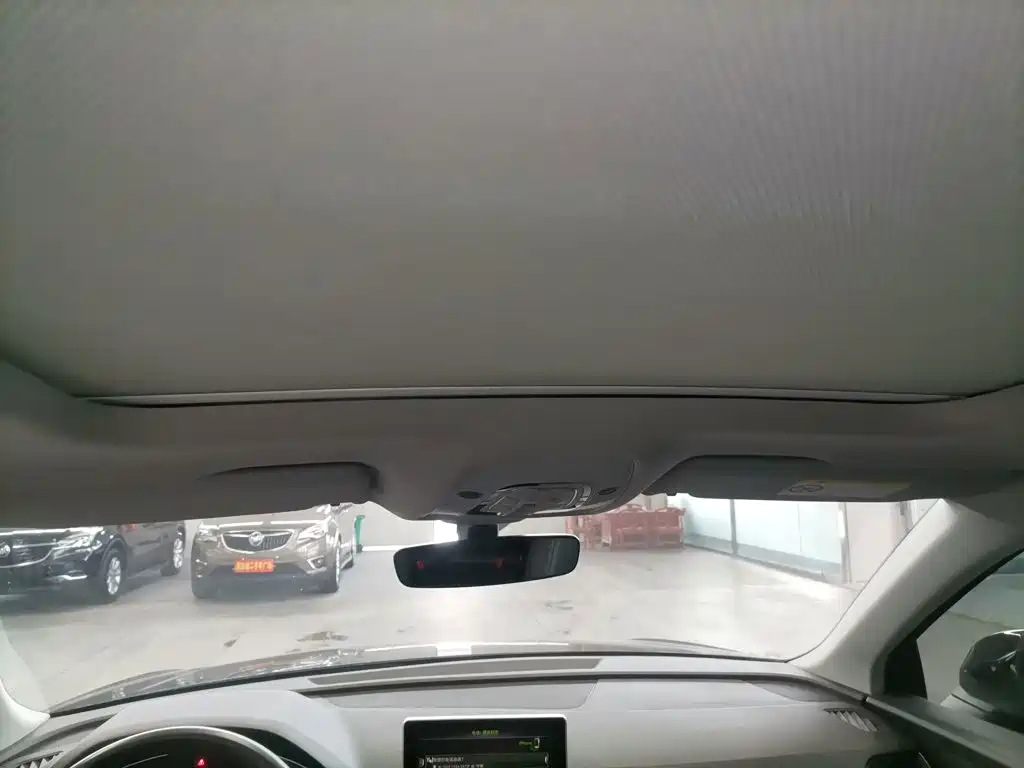 Audi Q5L — миниатюра 18