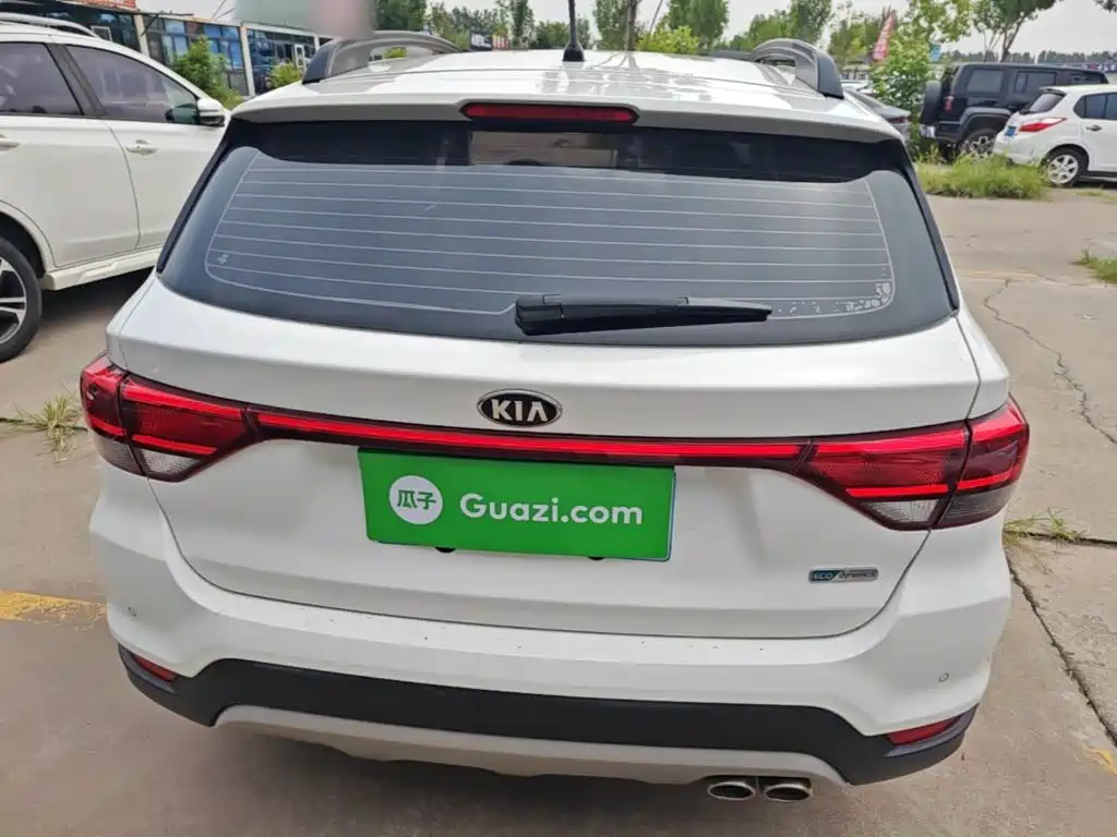 Kia KX Cross — миниатюра 6