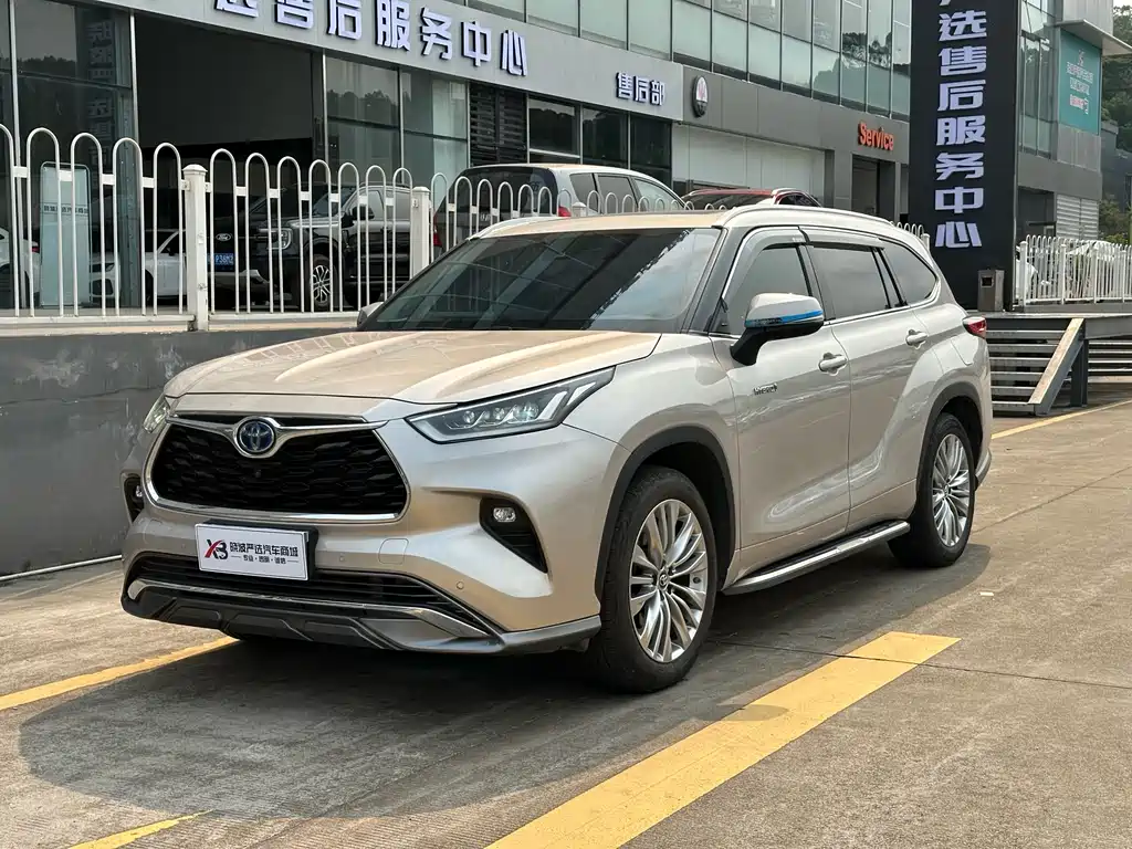 Toyota Highlander 2021