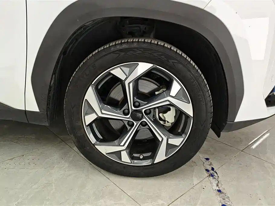 GEELY AUTOMOBILE BOYUE L