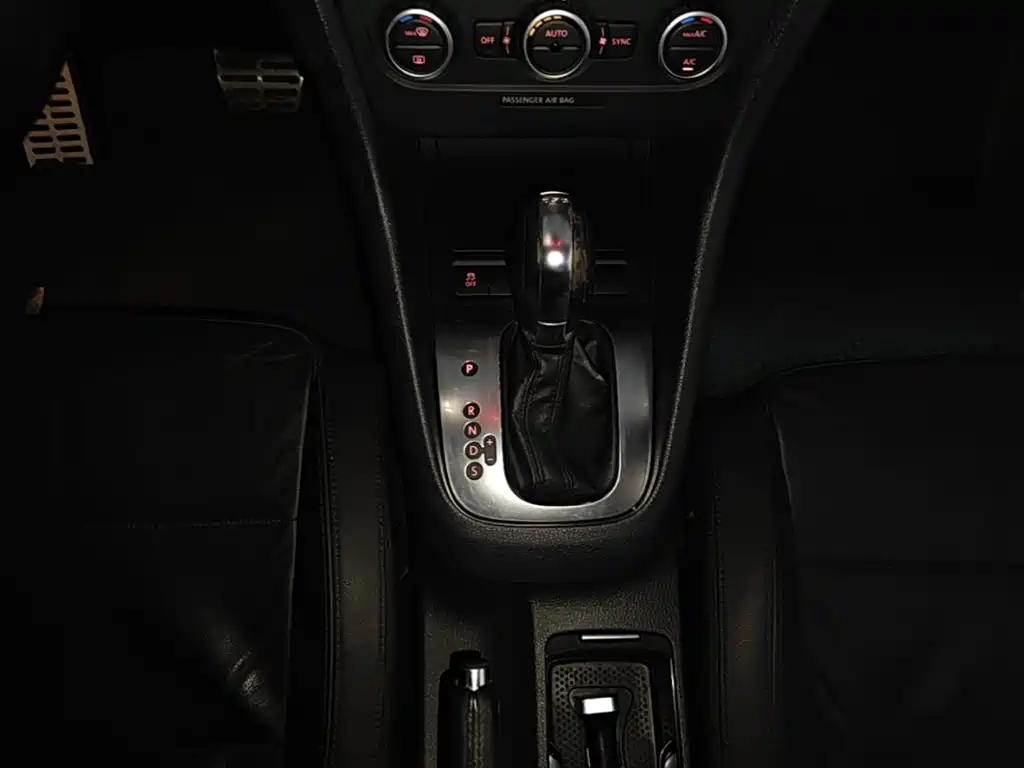 Volkswagen Golf (Import) — миниатюра 14