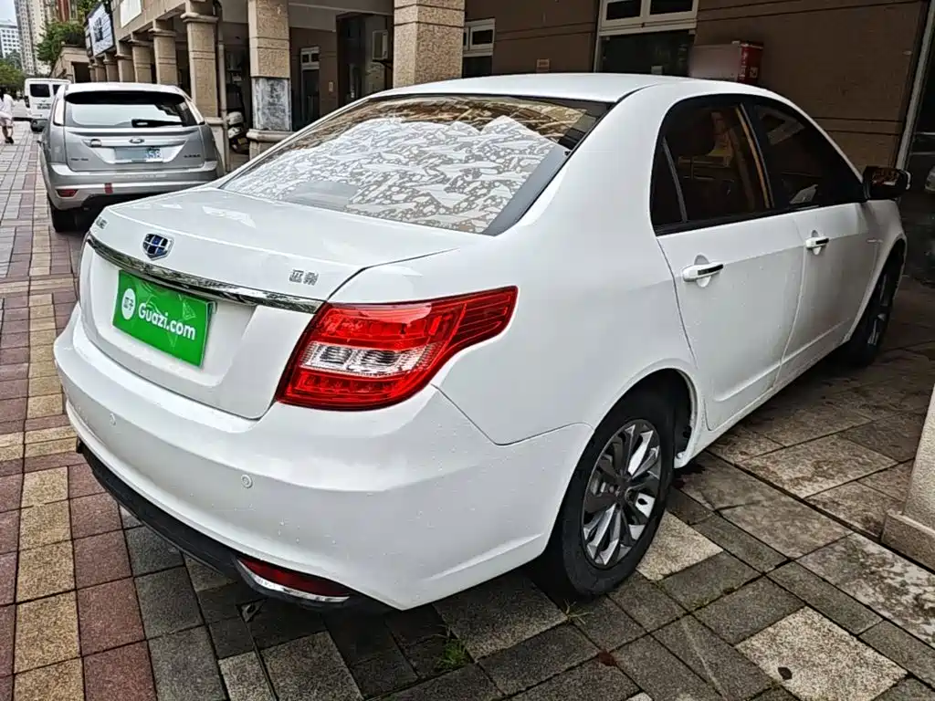 Geely Vision — миниатюра 7