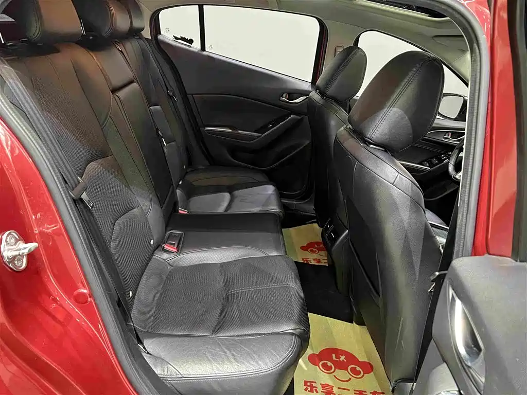 Mazda 3 Axela — миниатюра 21