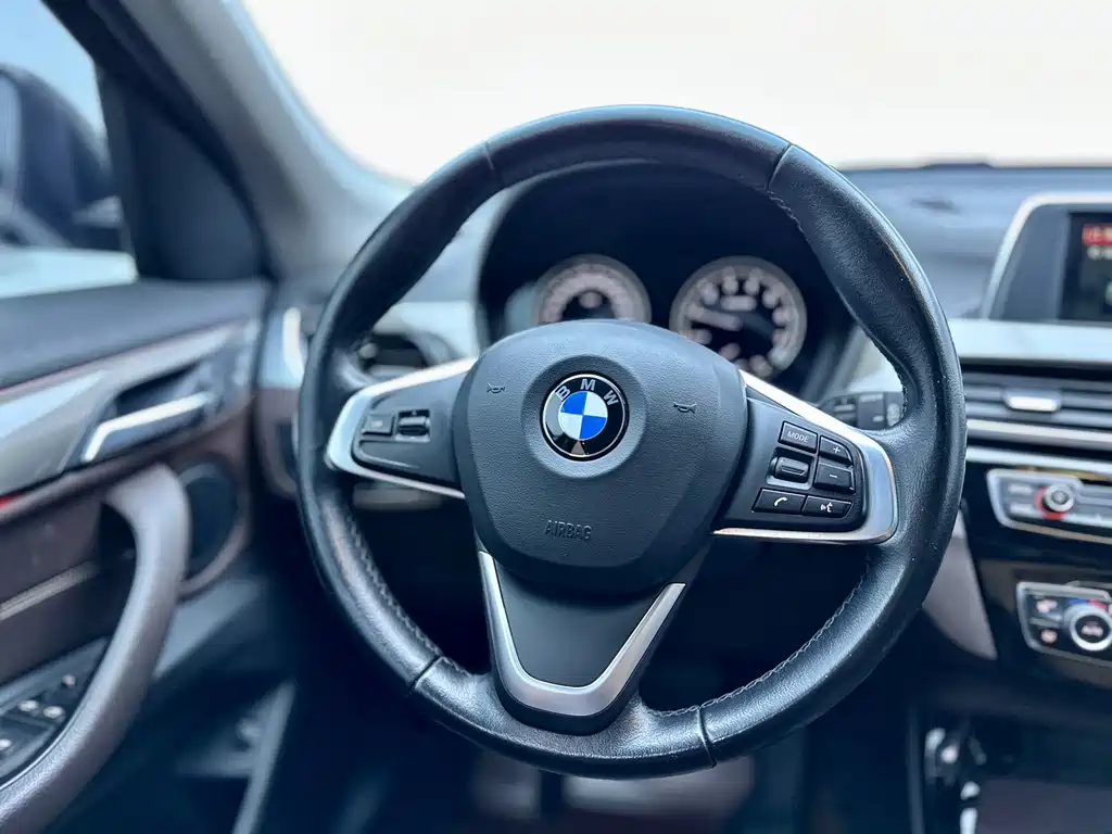 BMW X1 — миниатюра 7