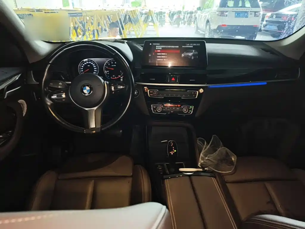 BMW X1 — миниатюра 10