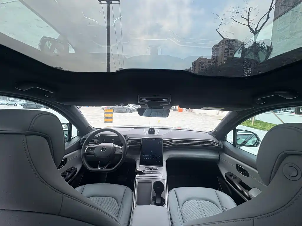 NIO EC6 — миниатюра 14