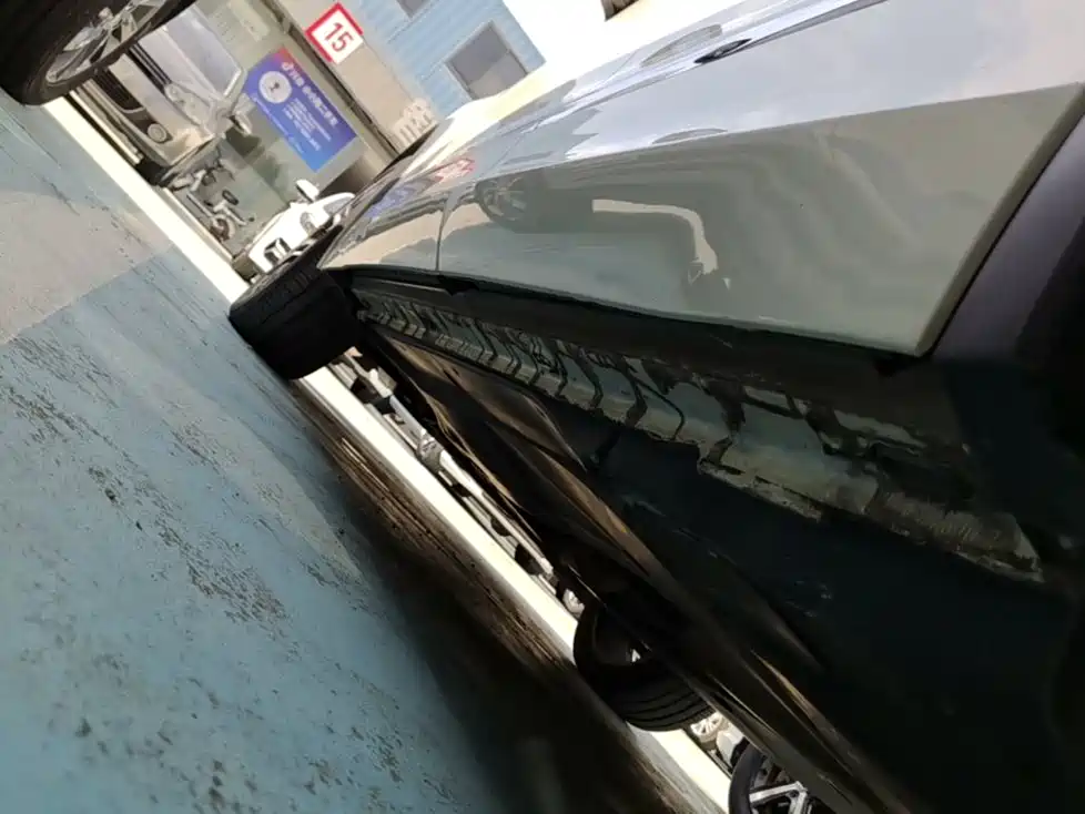 Volkswagen Tiguan L — миниатюра 22