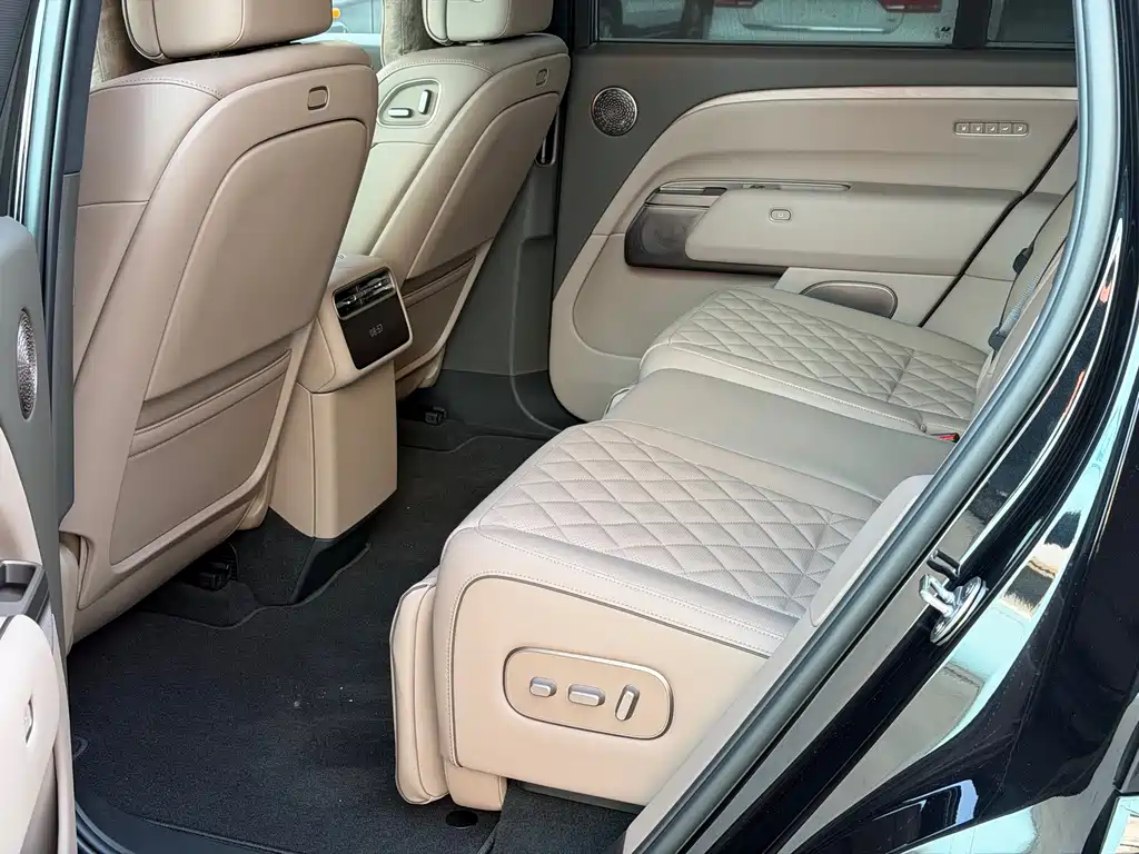 Li Auto Li L8 — миниатюра 8
