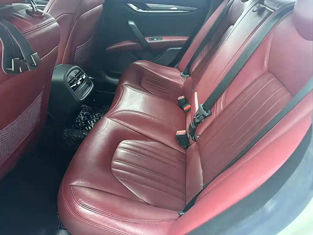 Maserati Ghibli — миниатюра 8