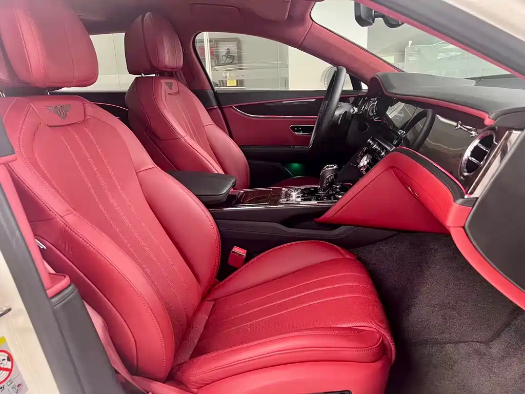Bentley Flying Spur — миниатюра 17