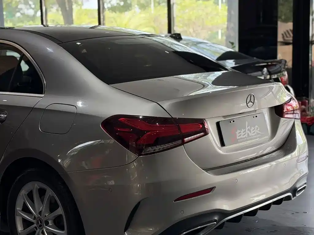 Mercedes-Benz A-Class — миниатюра 7