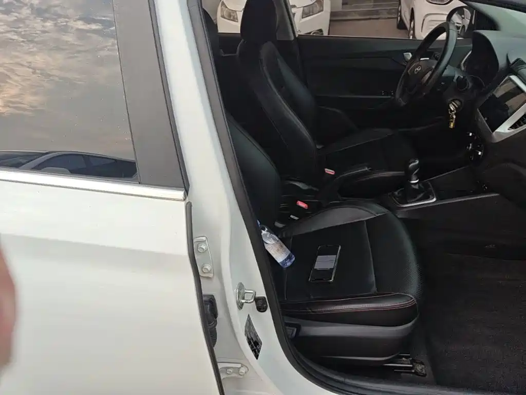 Hyundai Verna - фото 25