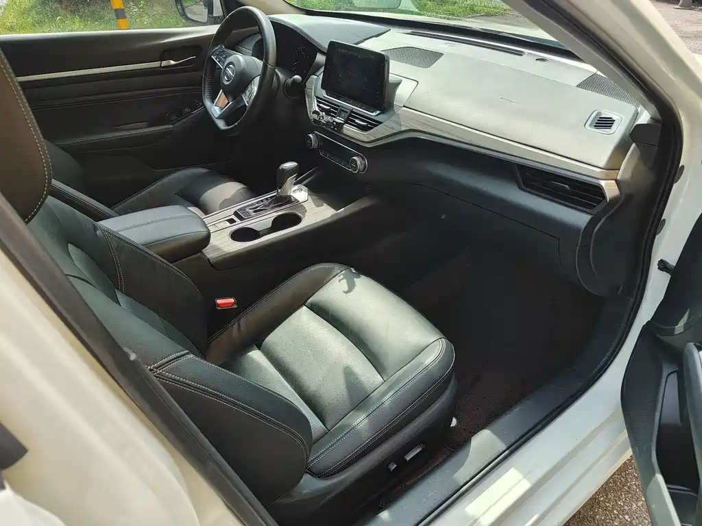 Nissan Teana — миниатюра 17