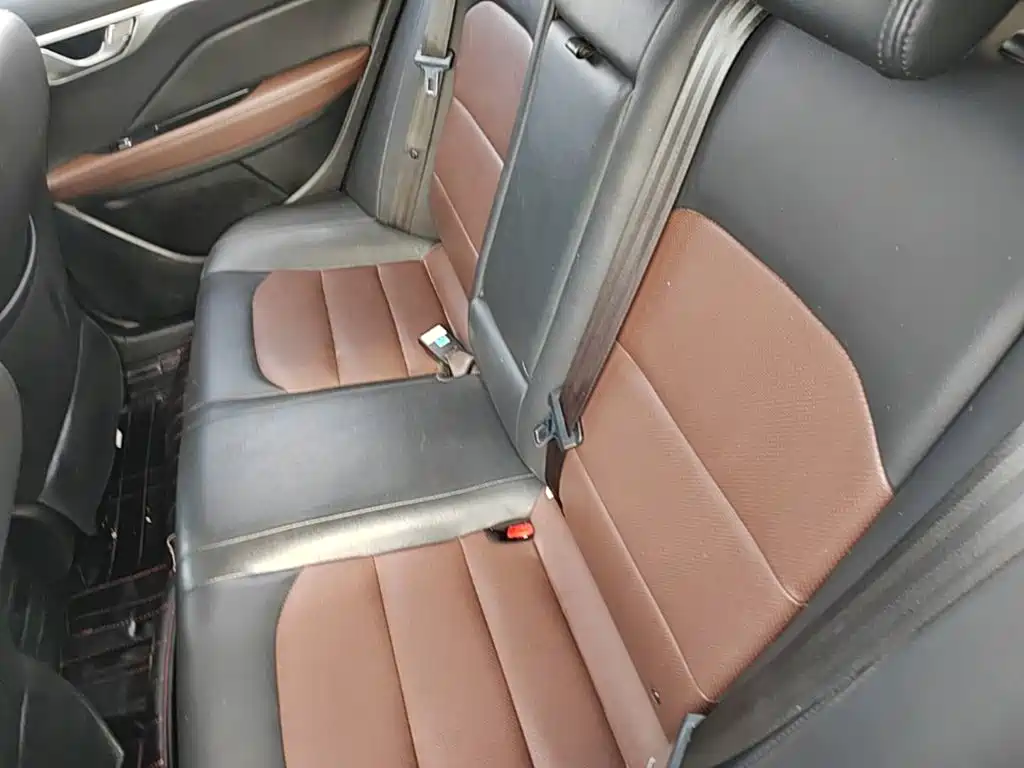 Geely Vision — миниатюра 17