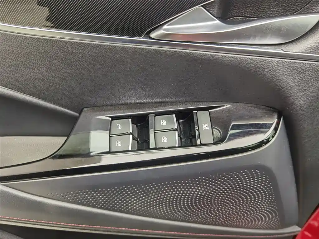 SAIC MAXUS CHASE D60