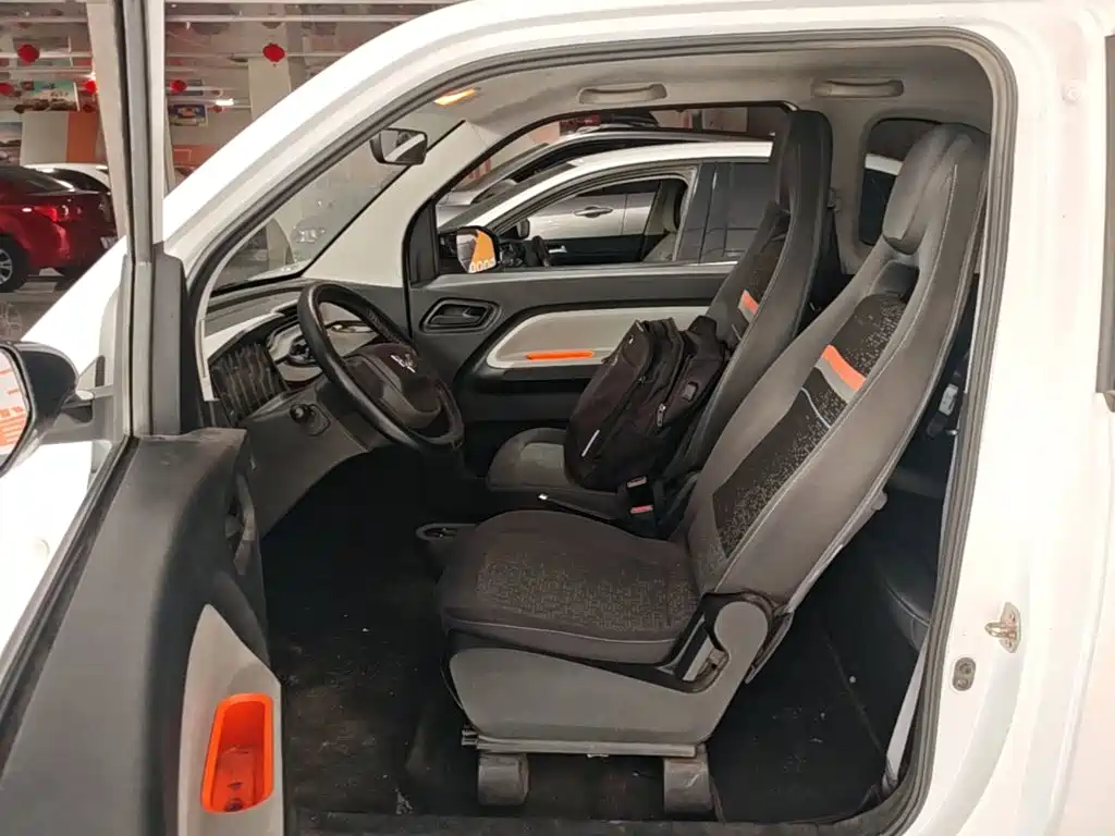Wuling MINIEV — миниатюра 15