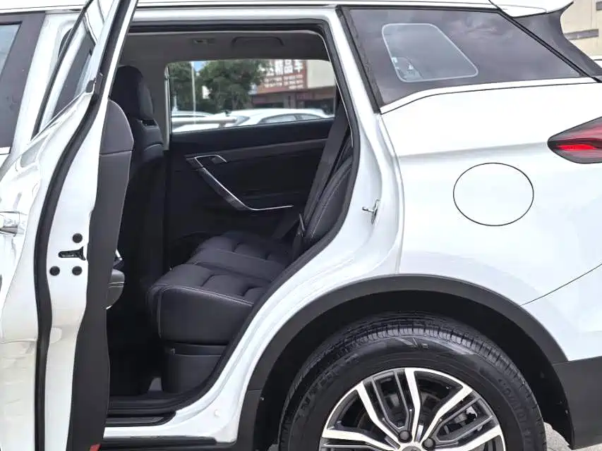 Geely Boyue — миниатюра 9