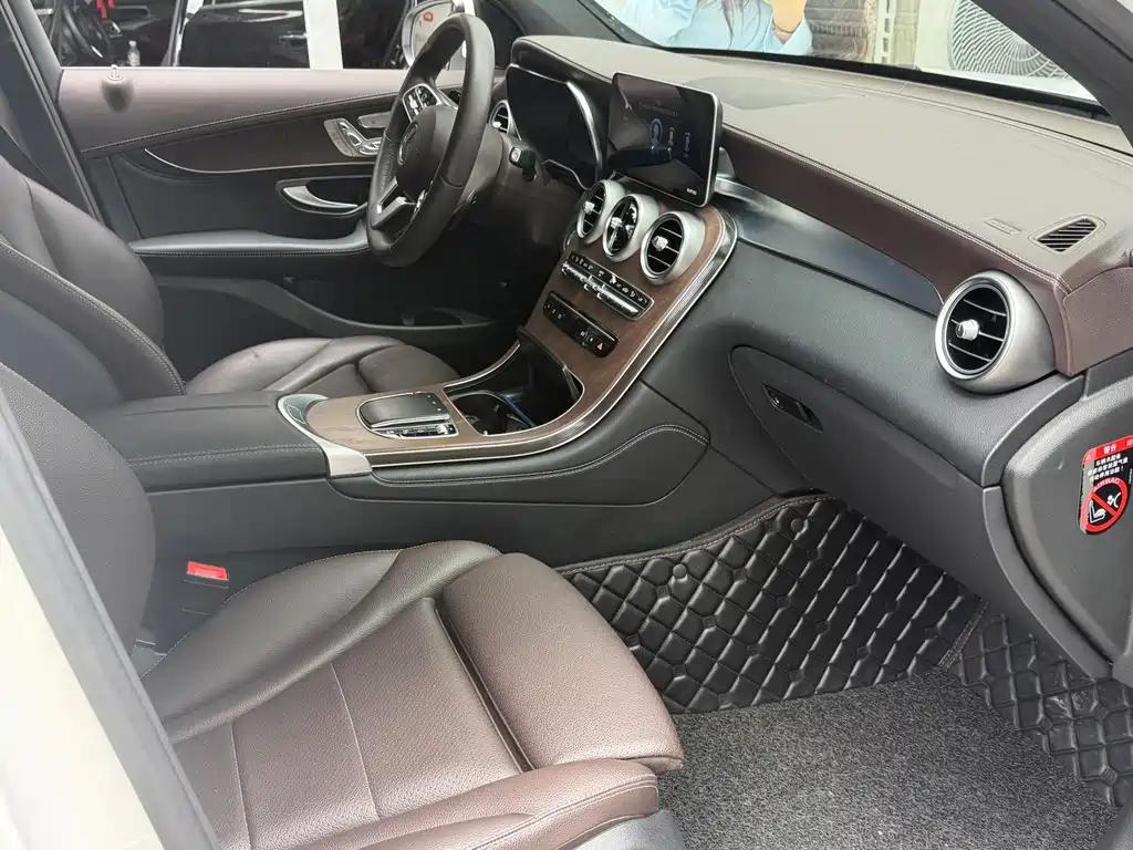 Mercedes-Benz GLC — миниатюра 4
