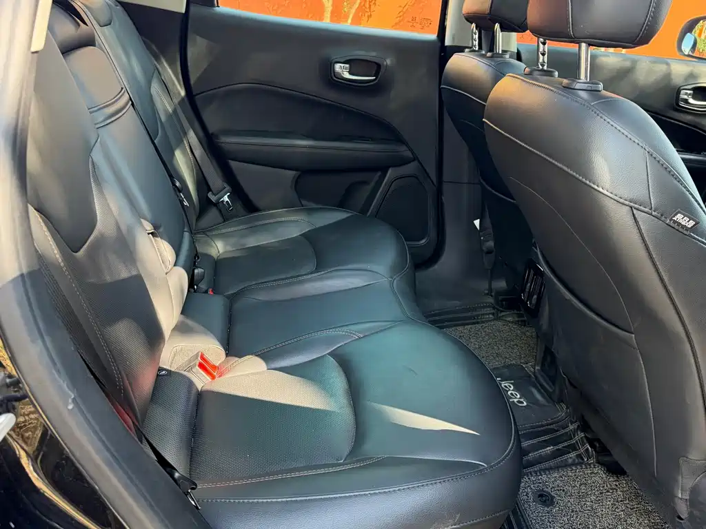 Jeep Compass — миниатюра 14