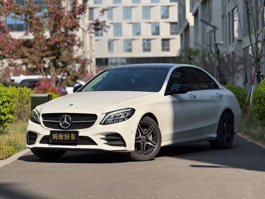 Mercedes-Benz C-Class 2021