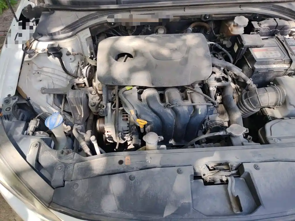 Hyundai Elantra — миниатюра 19