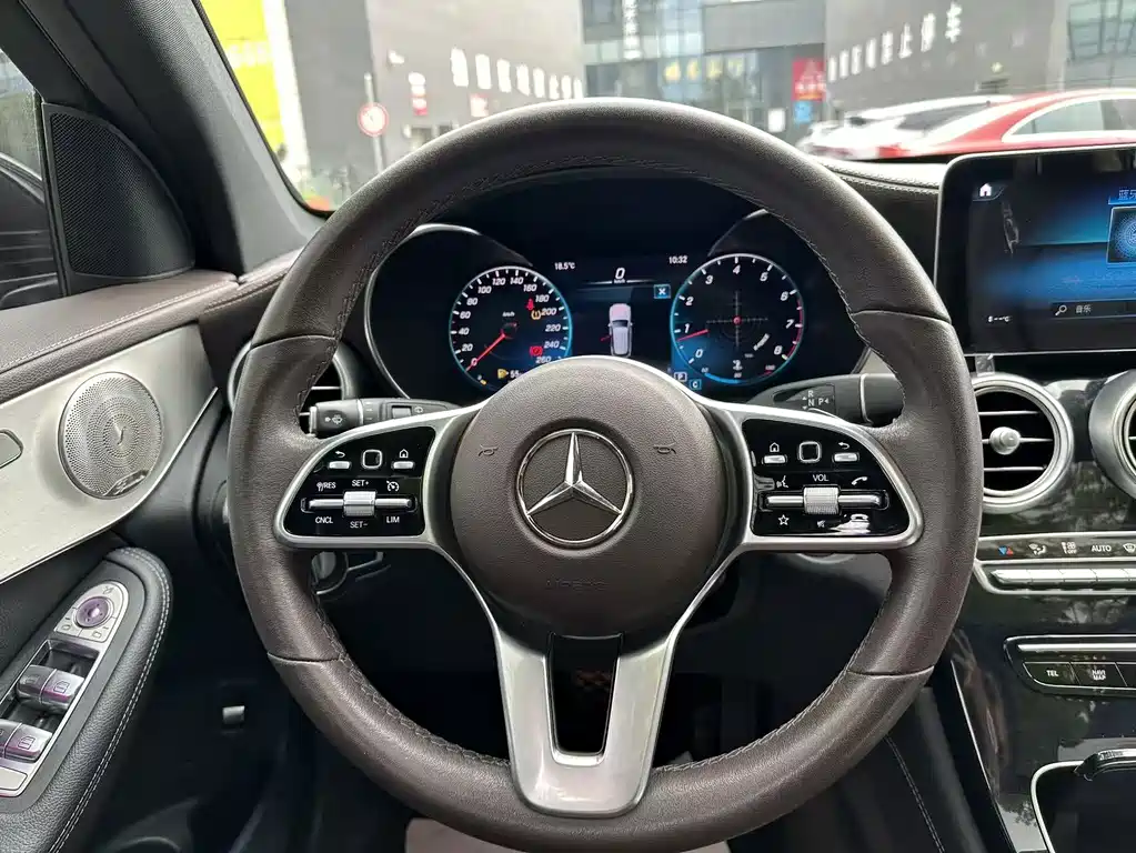 Mercedes-Benz GLC — миниатюра 11