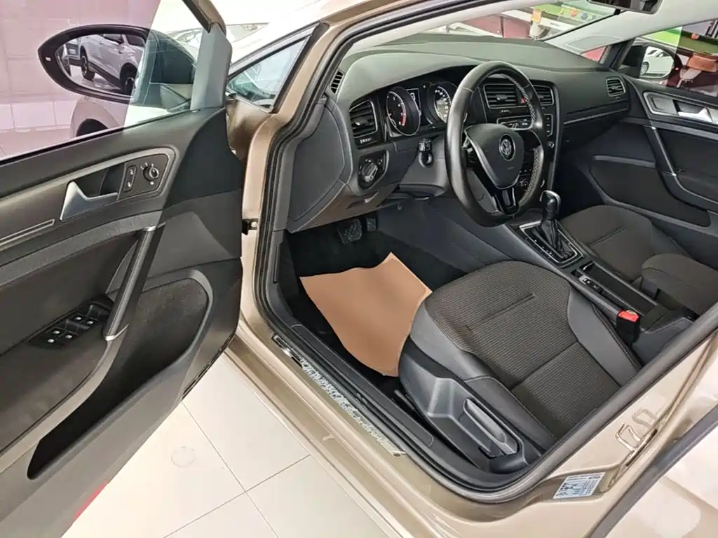 Volkswagen Golf — миниатюра 16