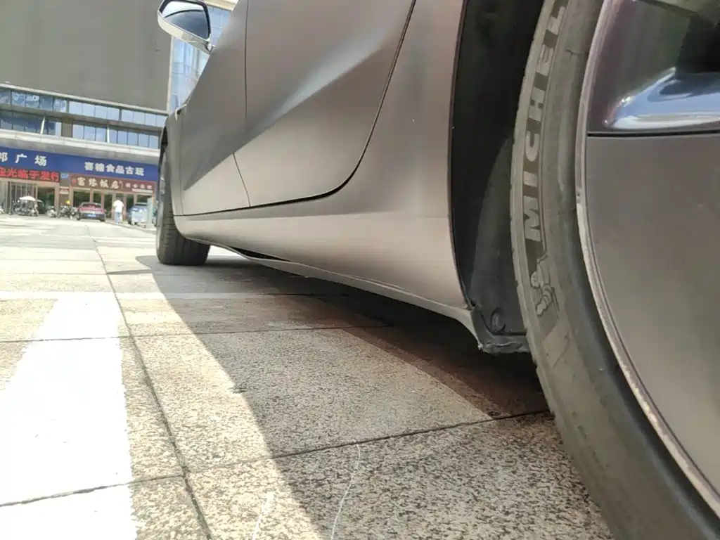 Tesla Model 3 — миниатюра 22