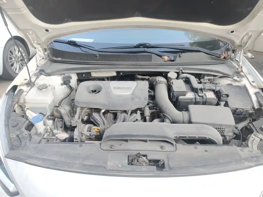Hyundai Mistra — миниатюра 11