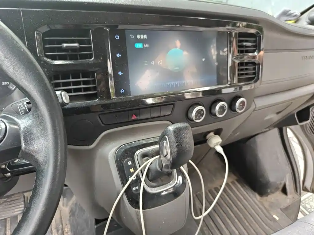 Ford Transit Custom — миниатюра 6