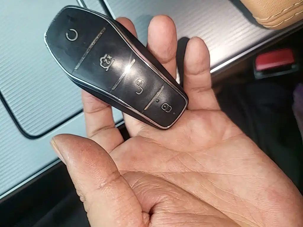 BYD Хань Ли — миниатюра 9