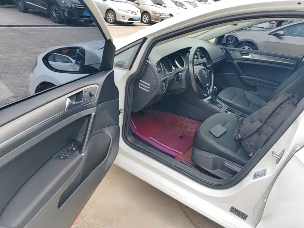 Volkswagen Golf — миниатюра 16