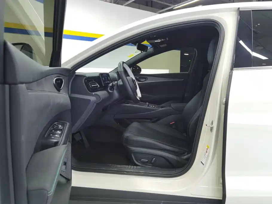 BYD Seal 06 — миниатюра 9