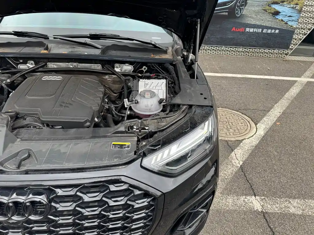 Audi Q5L Sportback — миниатюра 27