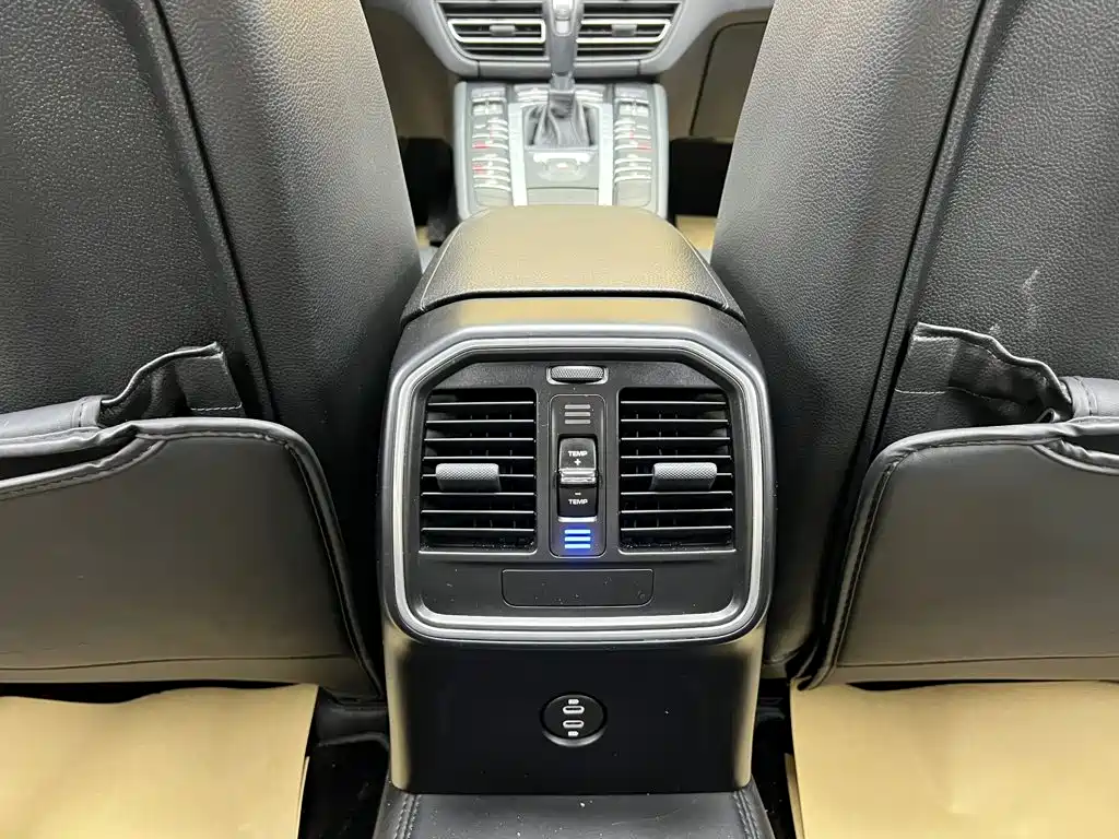 Porsche Macan — миниатюра 24
