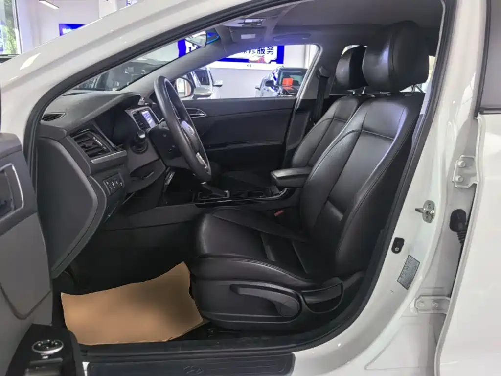 Hyundai Mistra — миниатюра 15