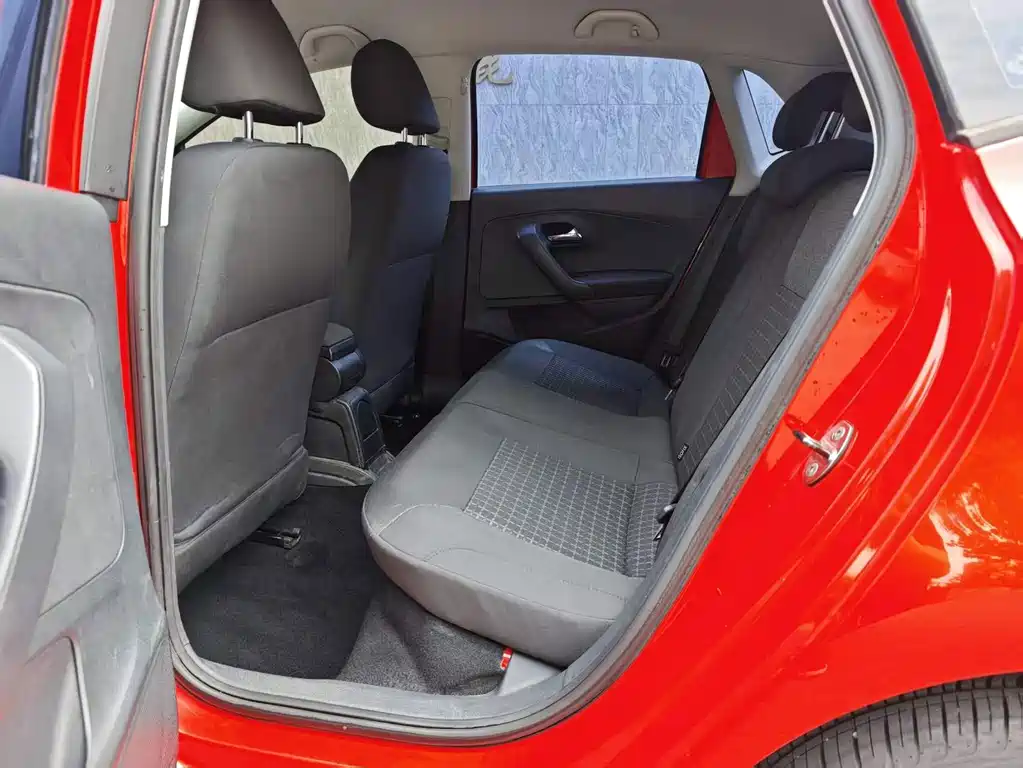 Volkswagen Polo — миниатюра 6